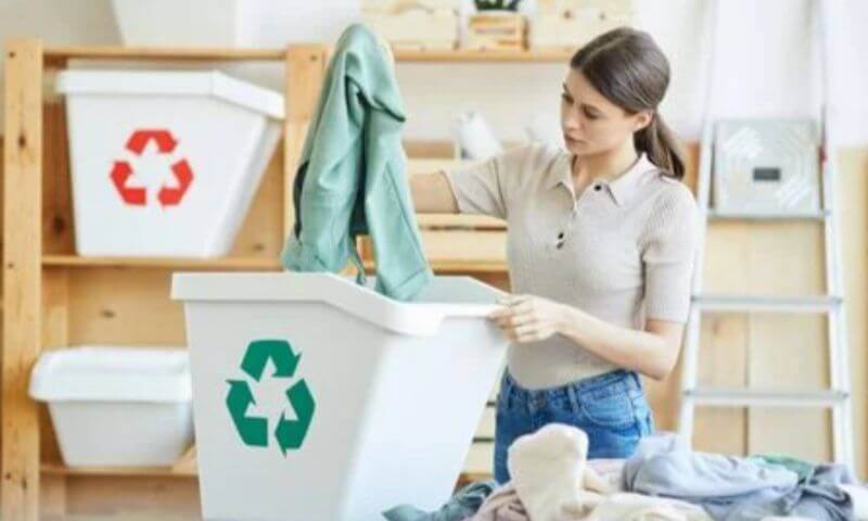 舊衣回收桶只接受完好無損的衣物