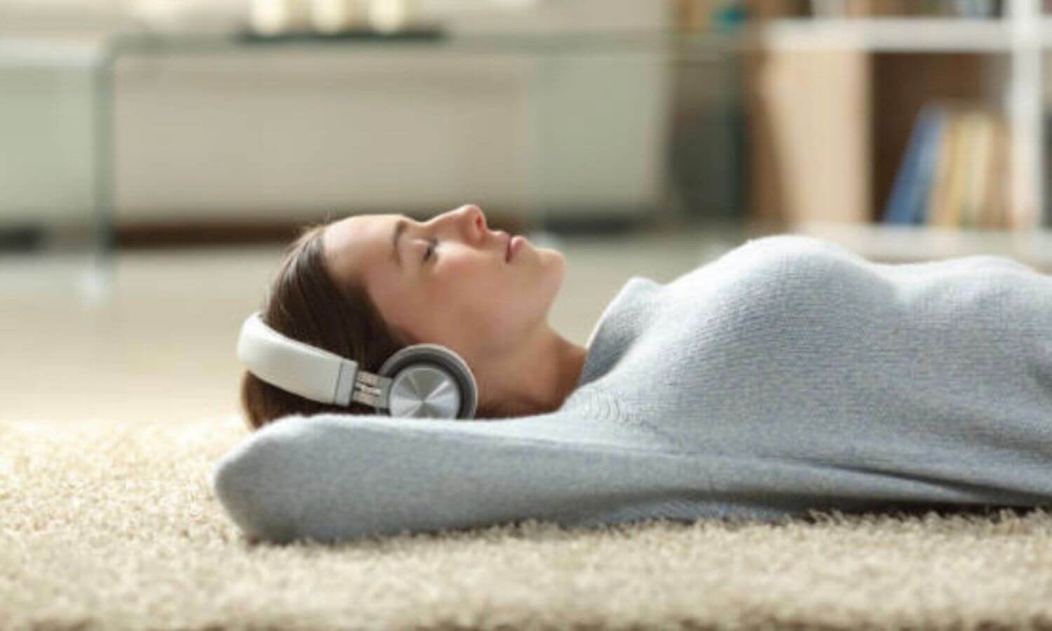 助眠音樂能緩和自律神經，促進中樞神經放鬆、放慢心跳、減緩壓力