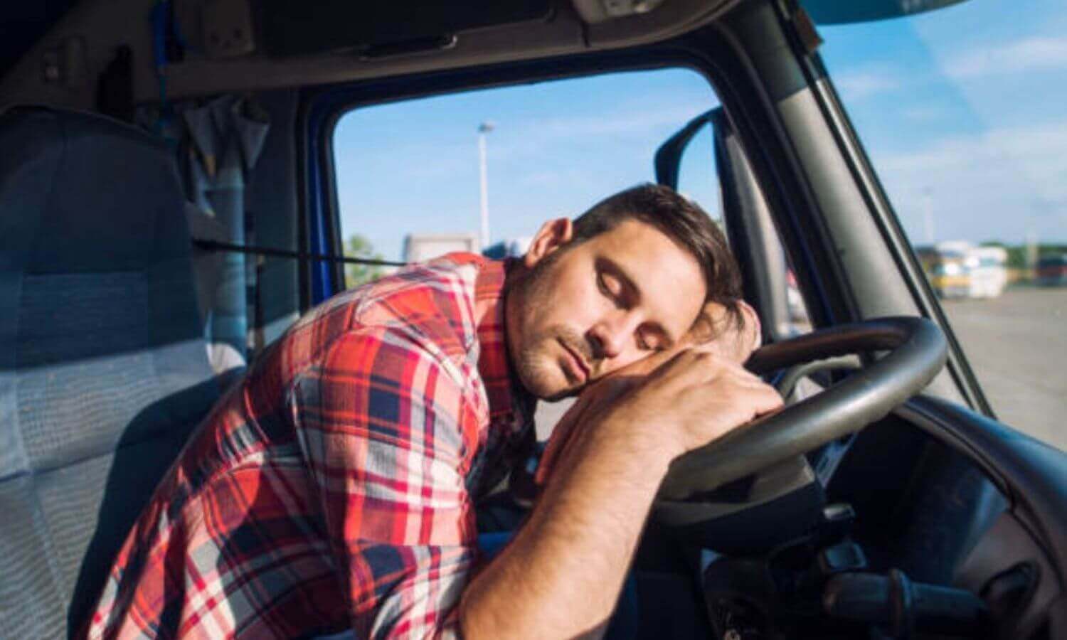 嗜睡症患者會一直想睡覺或突然進入睡眠，對工作、開車、社交娛樂或家庭生活上都造成困擾，甚至導致生命危險