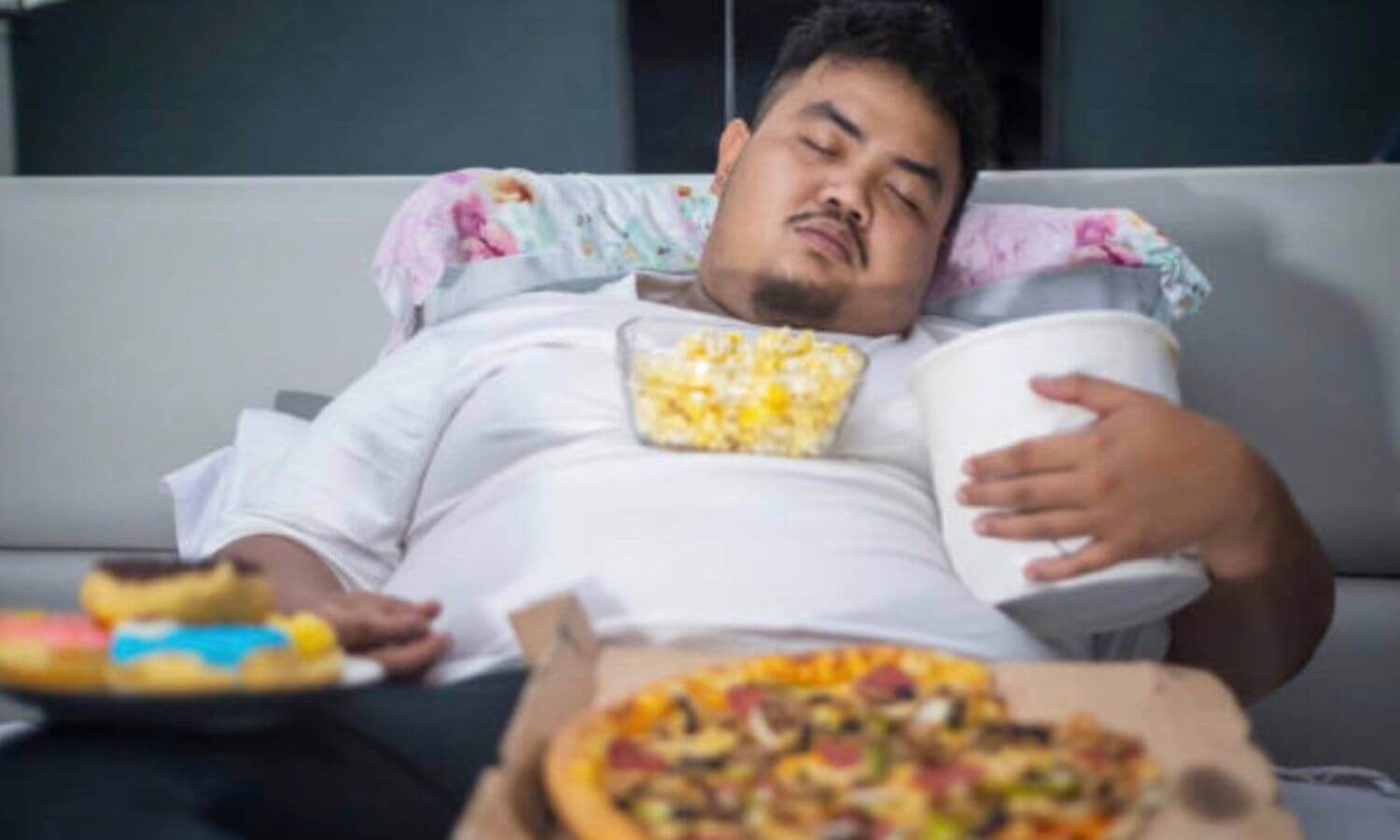 錯誤的飲食習慣會讓腸胃負擔變重，進而影響睡眠